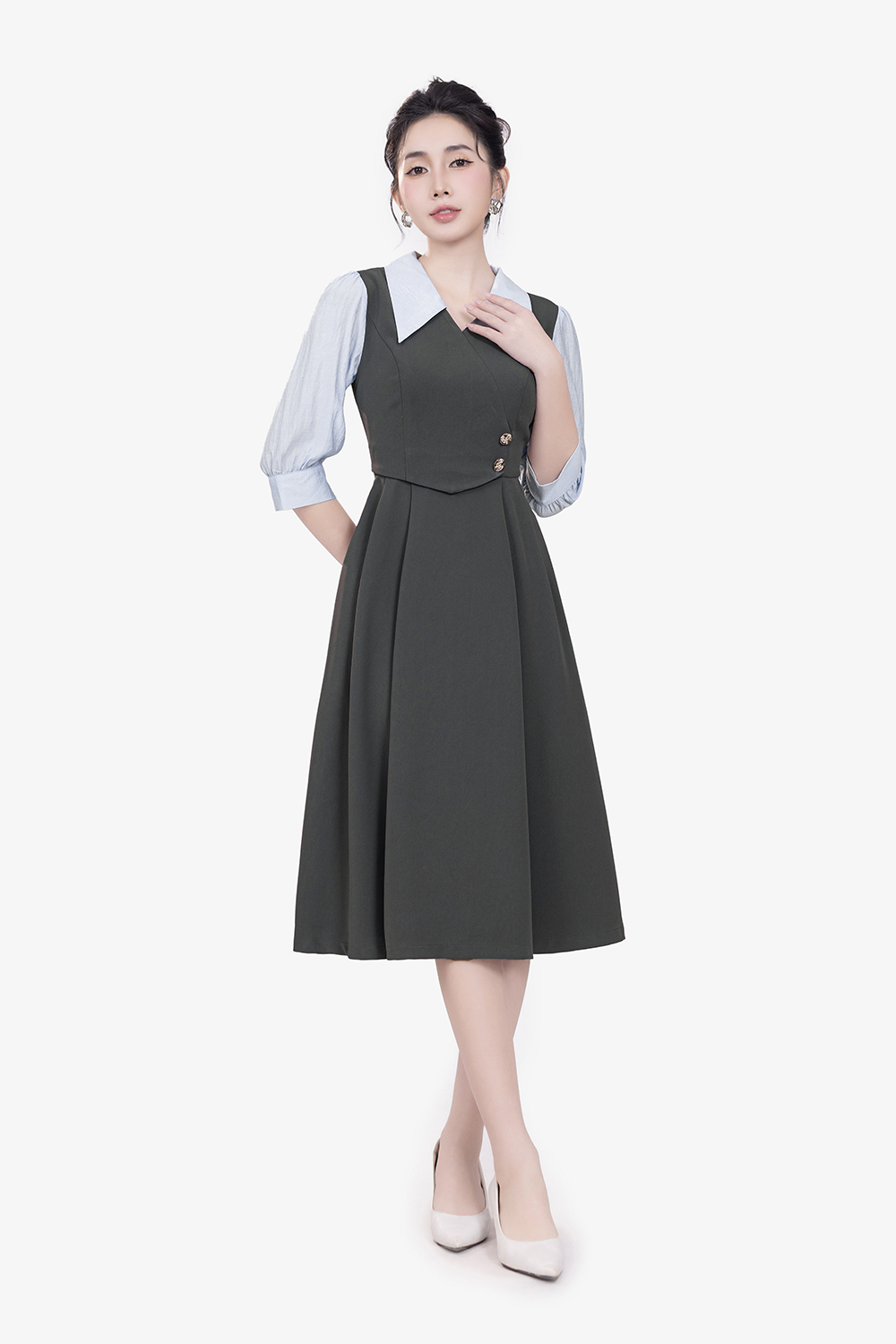 Đầm xoè công sở màu xám phối tay sọc