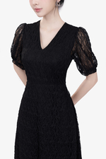 Đầm ren đen dáng xòe dài tay phồng