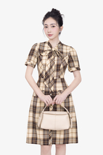 Đầm caro dáng chữ A cổ phối nơ