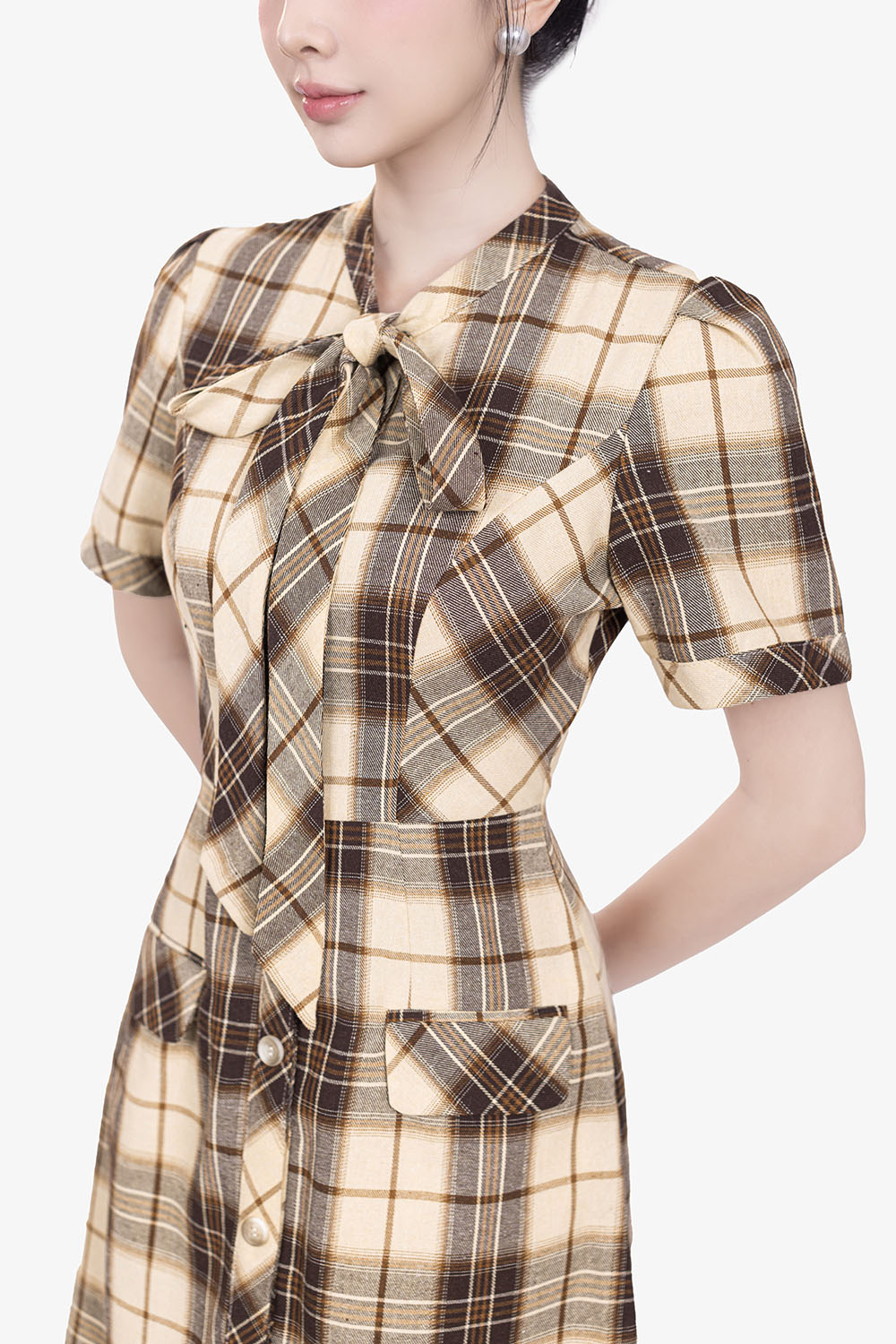 Đầm caro dáng chữ A cổ phối nơ