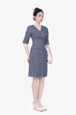 Đầm caro chữ A tay lỡ nhấn eo cao