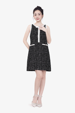 Đầm tweed đen phối trắng dáng chữ A