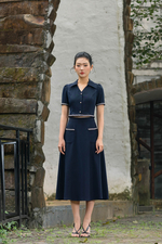 Áo kiểu nữ phối viền dáng ngắn