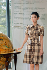 Đầm caro dáng chữ A cổ phối nơ