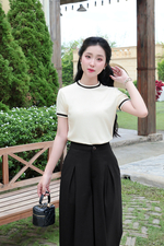 Áo thun gân cotton màu trắng viền đen