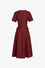 Đầm đỏ dáng xoè phối nắp túi