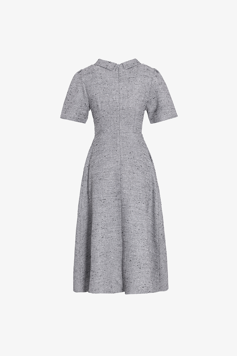 Đầm công sở dáng chữ A cổ lá nhọn