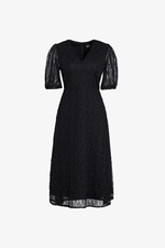 Đầm ren đen dáng xòe dài tay phồng