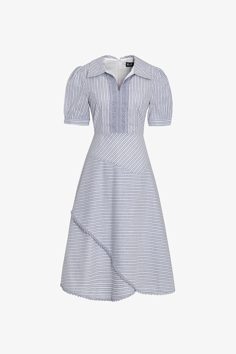 Đầm xòe họa tiết kẻ phối viền đăng ten