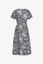 Đầm chữ A họa tiết ngựa vằn cổ V