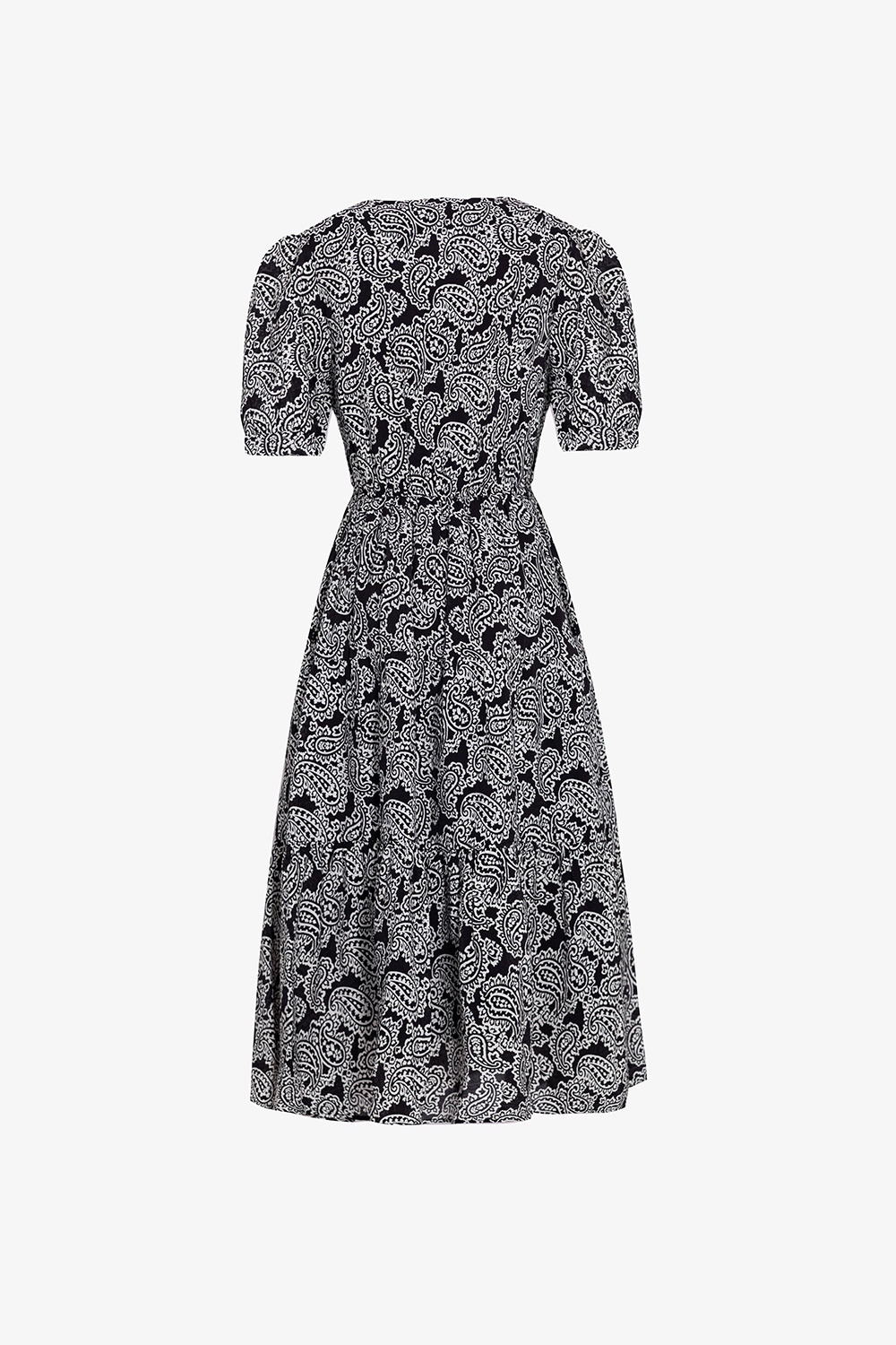 Đầm họa tiết trắng đen dáng xòe cổ V