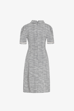 Đầm tweed chữ A cổ sen phối ren trắng