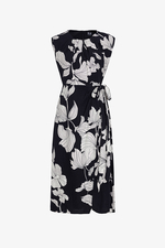 Đầm đen họa tiết trắng tay chờm thắt eo