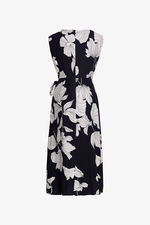 Đầm đen họa tiết trắng tay chờm thắt eo