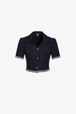 Áo kiểu nữ phối viền dáng ngắn