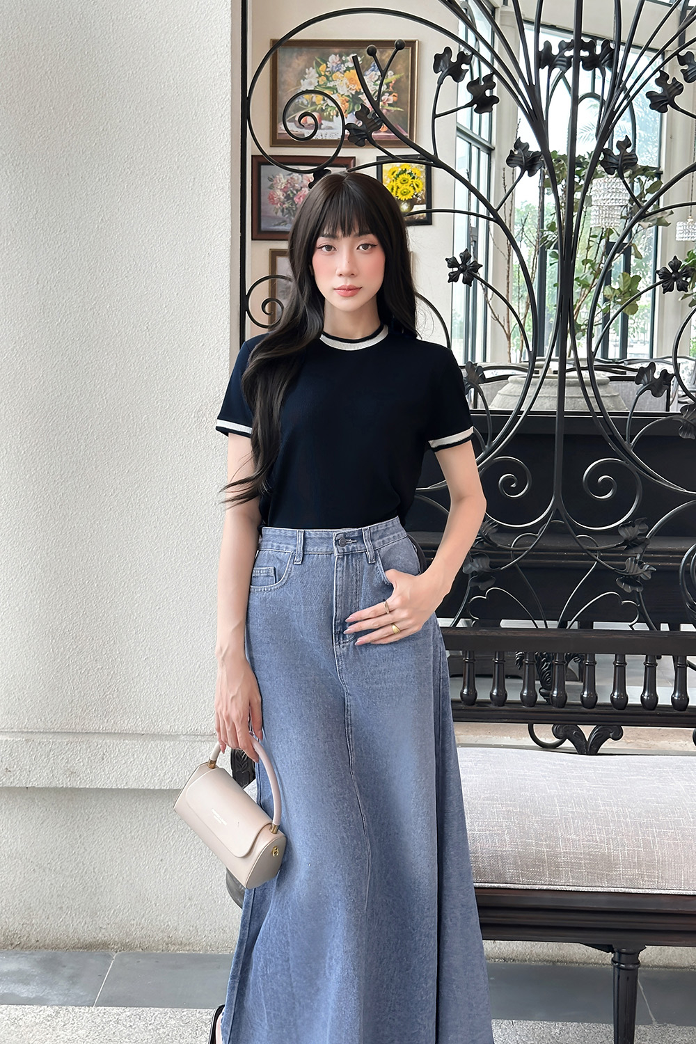 Áo thun gân cotton màu xanh đen viền trắng