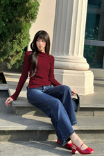 Áo thun ôm tay dài màu đỏ