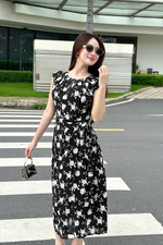 Đầm đen hoa dáng chữ A tùng đắp chéo