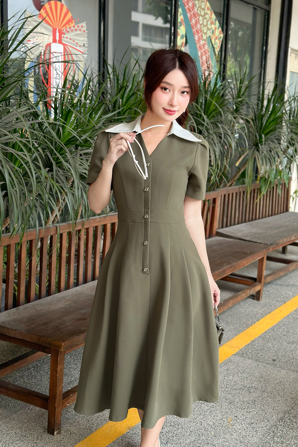 Đầm xòe công sở phối cổ sơ mi trắng