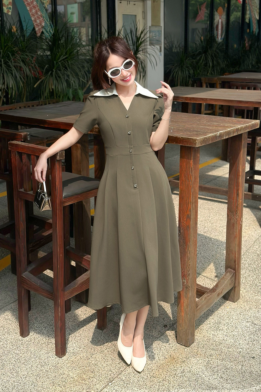 Đầm xòe công sở phối cổ sơ mi trắng