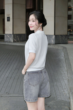 Áo len dệt kim màu trắng cổ polo