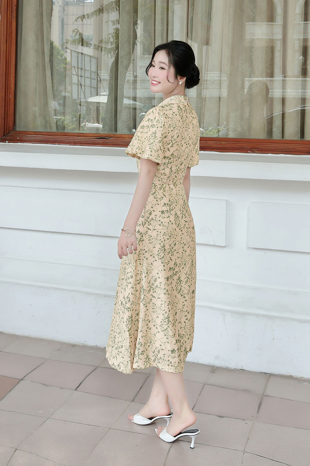 Đầm hoa nhí dáng xòe dài phối thắt lưng