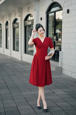 Đầm đỏ dáng xòe cổ V