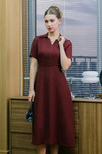 Đầm đỏ dáng xòe cổ sơ mi