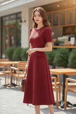 Đầm đỏ dáng xoè phối nắp túi