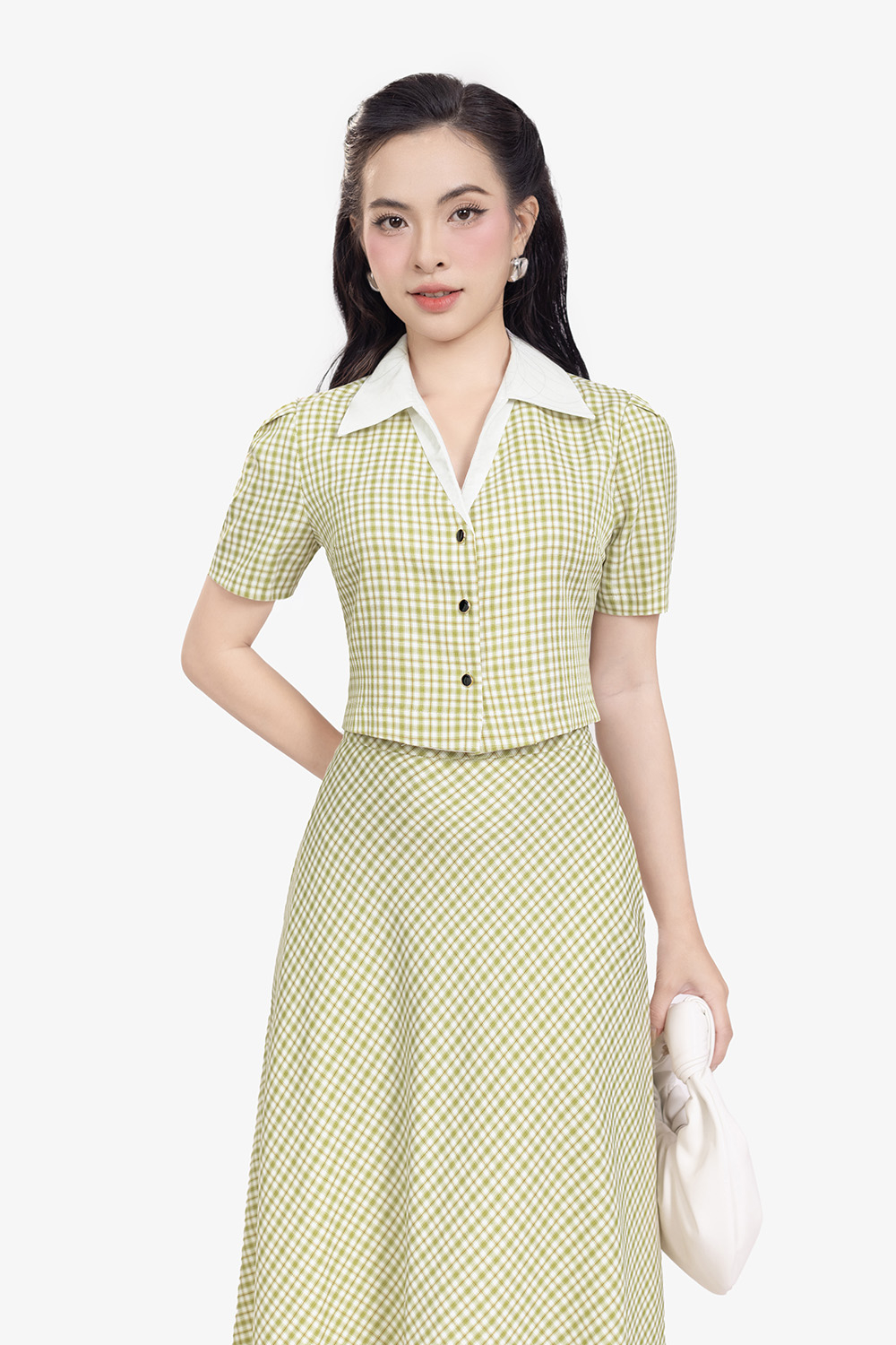 Áo kiểu caro dáng ngắn cổ sơ mi