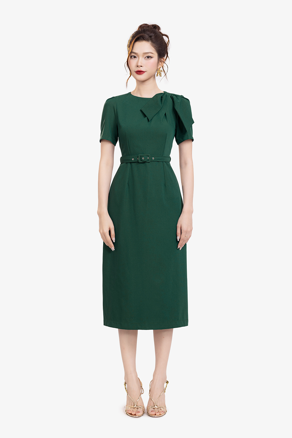 Đầm ôm dáng dài cổ phối nơ kèm thắt lưng