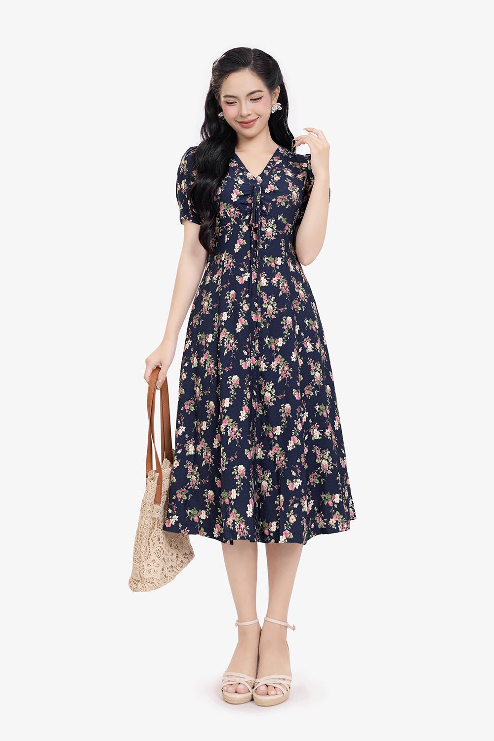 Đầm hoa chữ A cổ V phối nơ