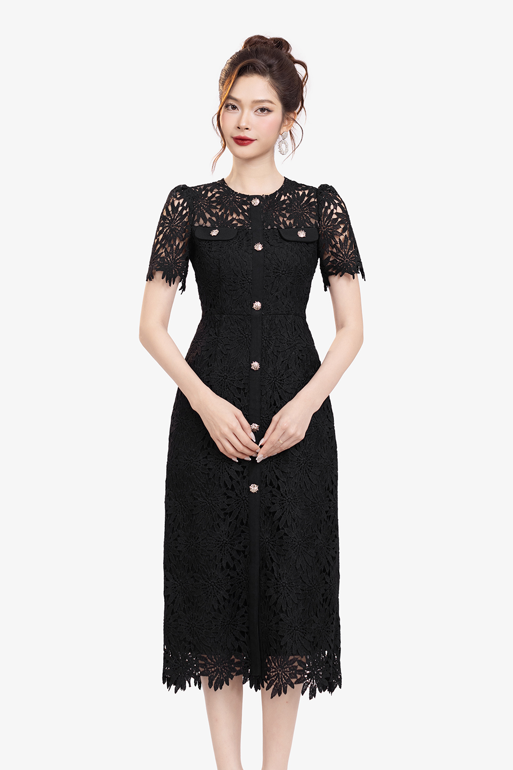 Đầm ren dự tiệc dáng ôm dài