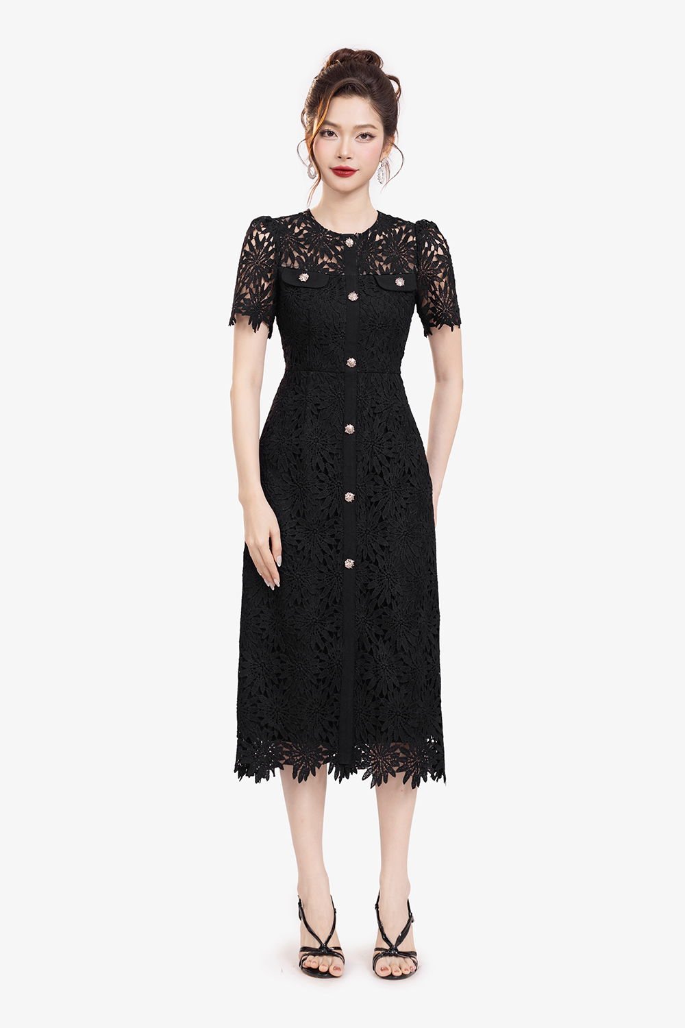 Đầm ren dự tiệc dáng ôm dài