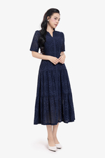 Đầm xô thêu dáng xòe dài