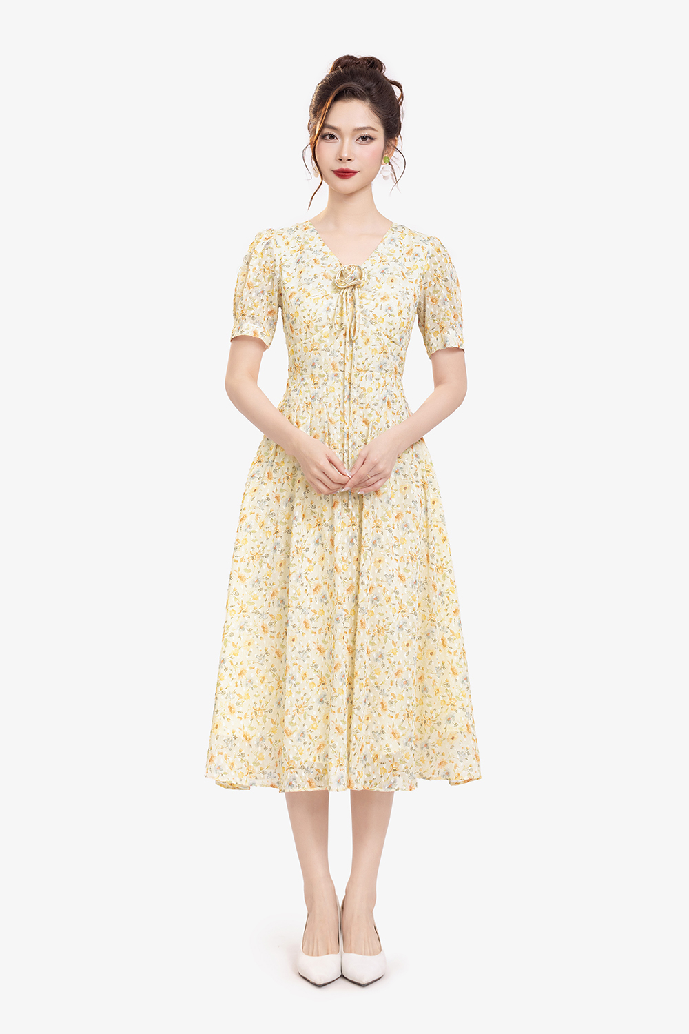 Đầm hoa nhí dáng xòe cổ V thắt nơ