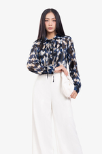 Áo sơ mi công sở họa tiết tay dài