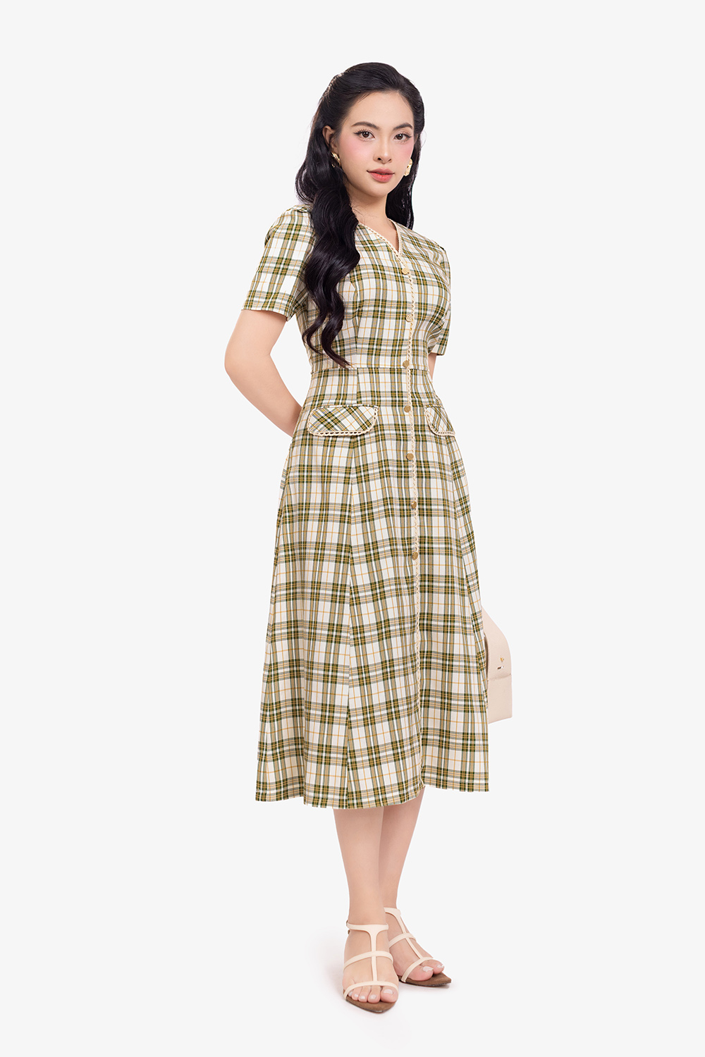 Đầm chữ A xòe họa tiết caro