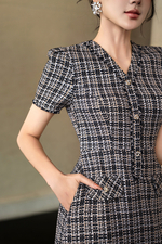 Đầm tweed chữ A cổ V tay ngắn