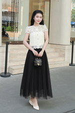 Áo kiểu ren nữ cổ tròn tay ngắn