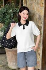 Áo thun dệt kim trắng cổ polo màu đen