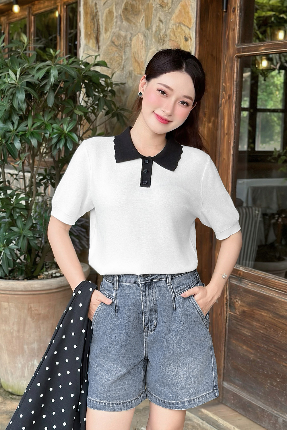 Quần đùi jean ống rộng màu xanh