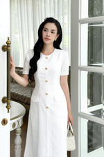 Đầm trắng dự tiệc dáng A dài đính nút