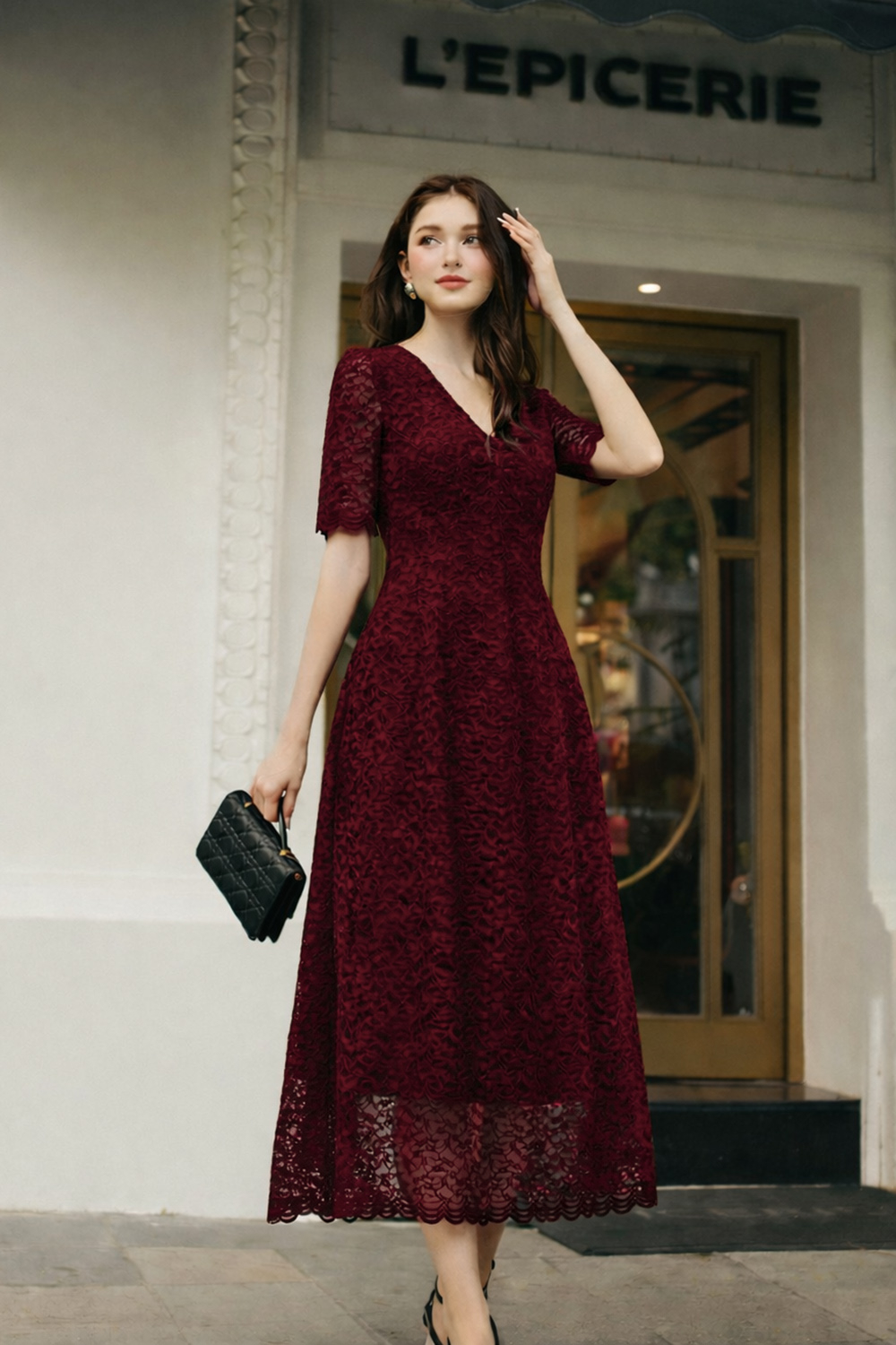 Đầm đỏ ren nhung dáng dài cổ V