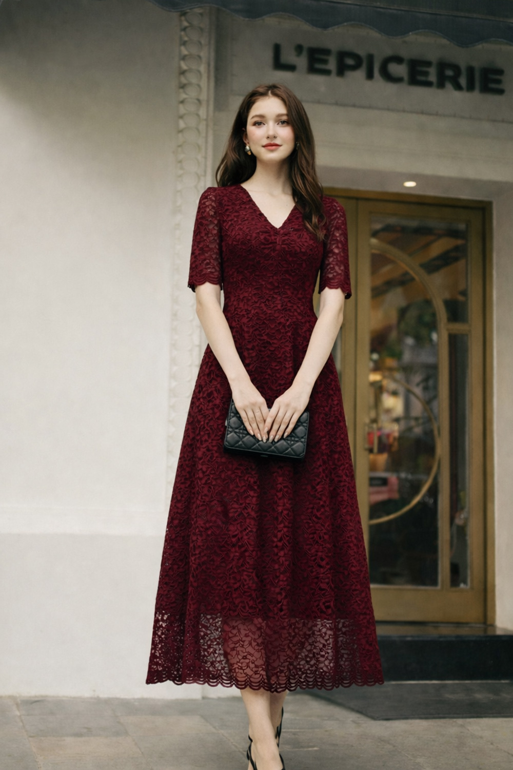 Đầm đỏ ren nhung dáng dài cổ V