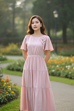 Đầm hồng dáng xòe dài nhấn eo đính hoa