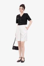 Áo kiểu croptop cổ V màu đen