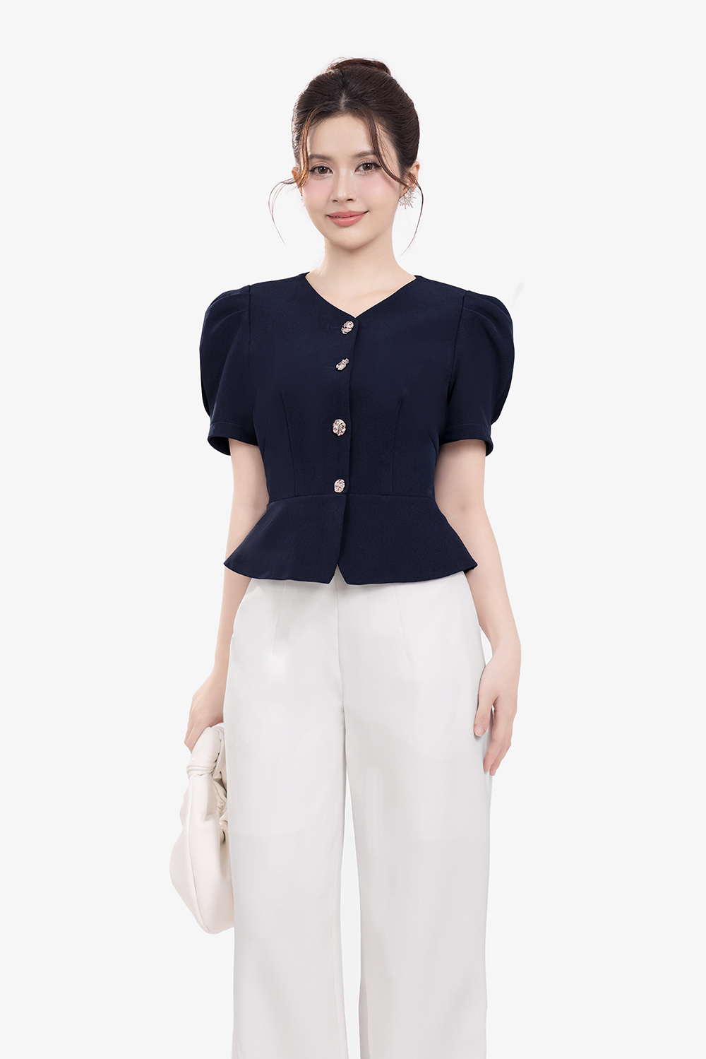 Áo kiểu công sở tay phồng phối nút
