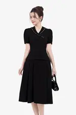 Chân váy xòe xếp ly màu đen công sở