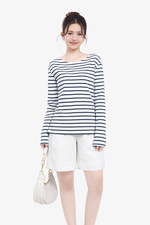 Quần nữ ngắn màu trắng dáng suông